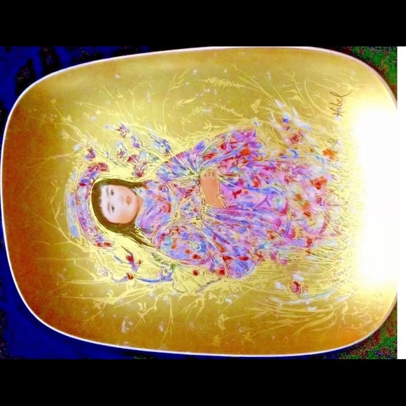 New Edna Hibel Plate TAKARA Arte Ovale 24k G 77 - Picture 14 of 16